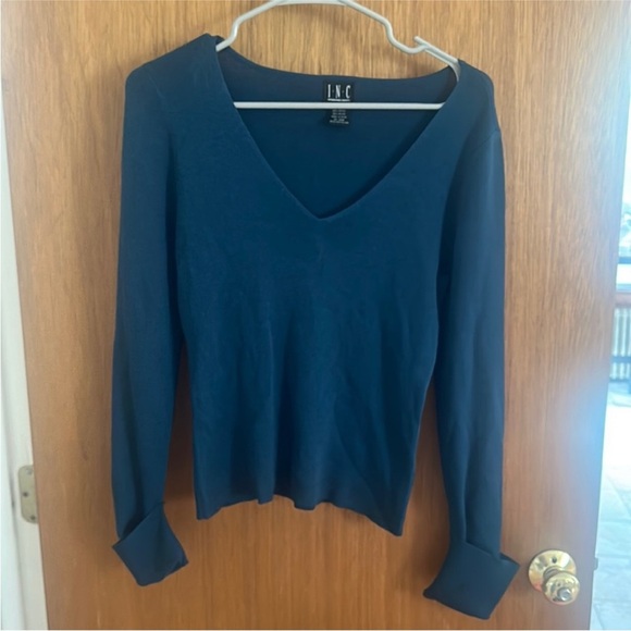 Style box 5 items for $25 women’s medium - Picture 5 of 6